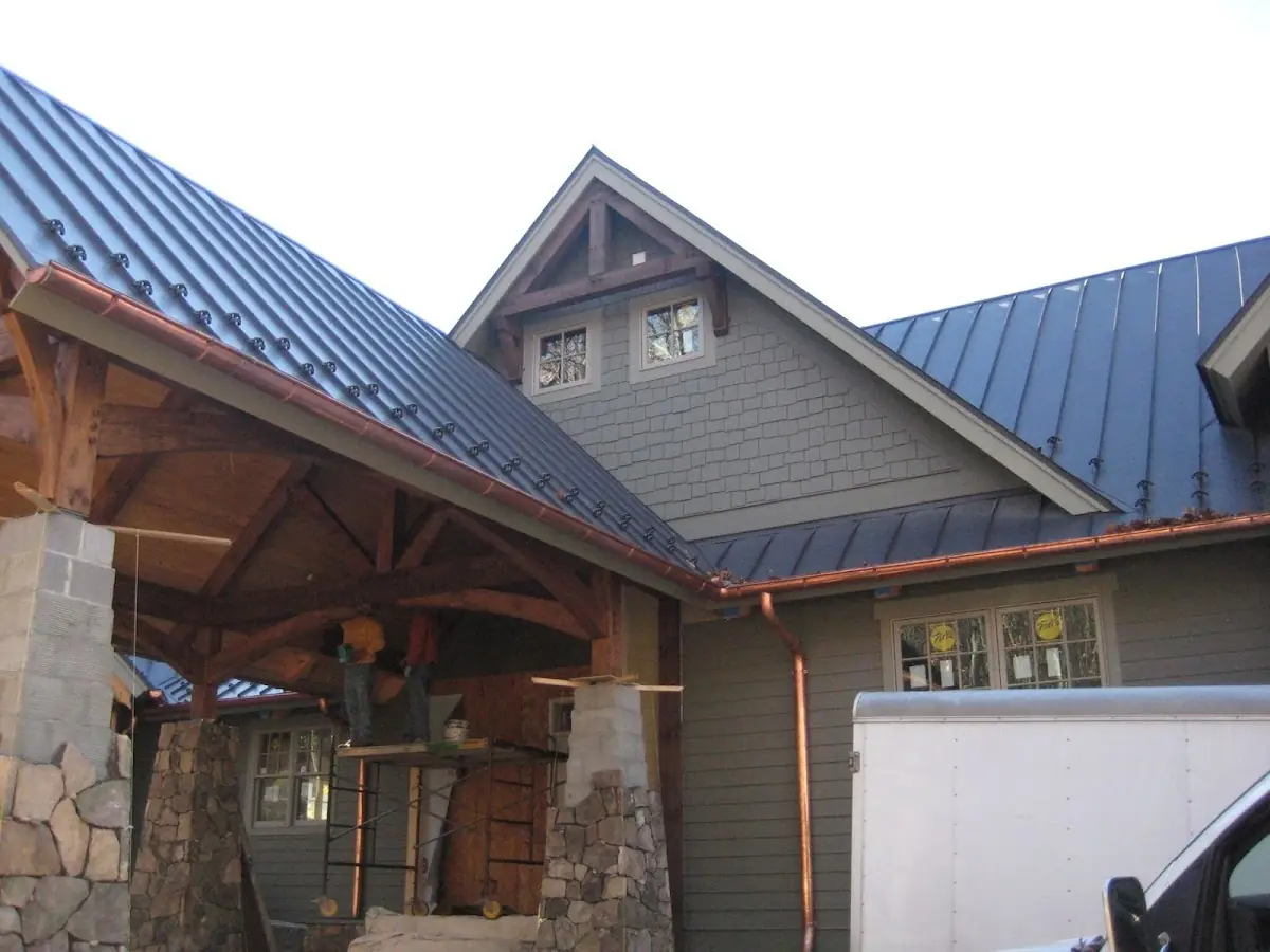 Craftsman Roofing team delivering quality roofing work in Middleport